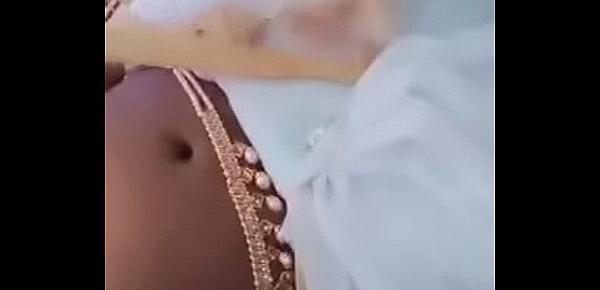  Swathi naidu showing her sexy navel in saree
